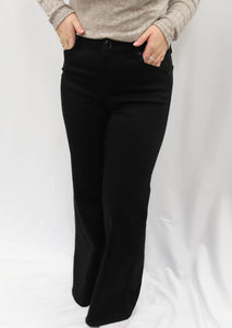 1822 Black Better Butter HR Wide Leg Pant